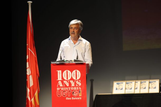 Cent anys i una mateixa raó de ser