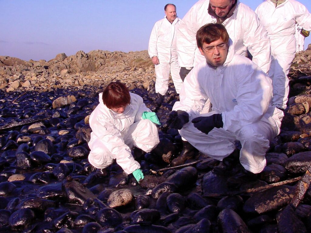 Records d’un viatge de solidaritat a Galícia després del Prestige