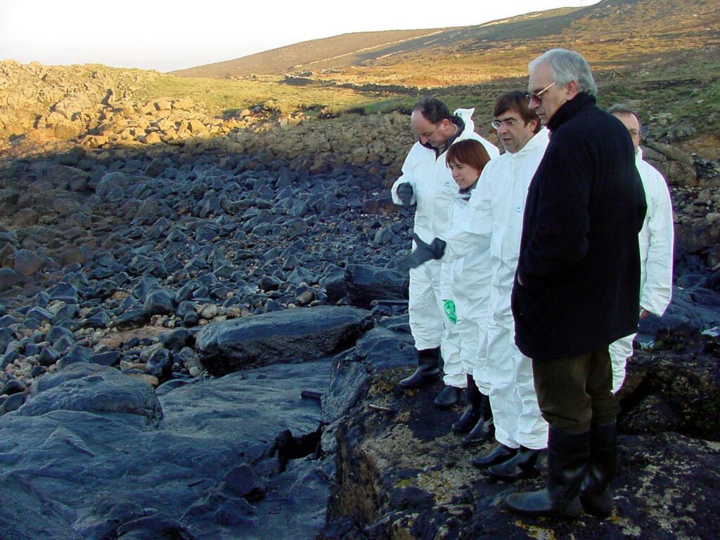 Records d’un viatge de solidaritat a Galícia després del Prestige