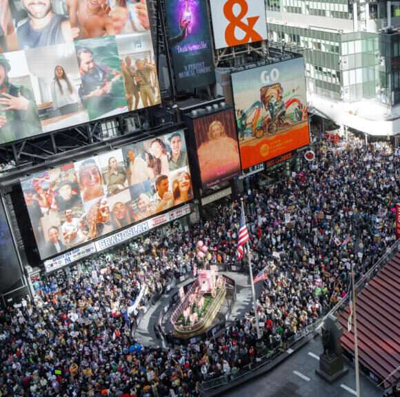 El dret front a la força: el perill d’un món sense normes